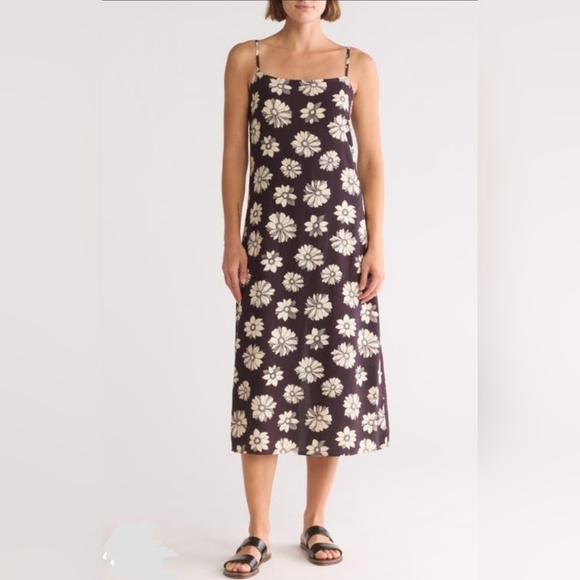 Billabong Dresses & Skirts - Billabong Black and White Floral Maxi Dress